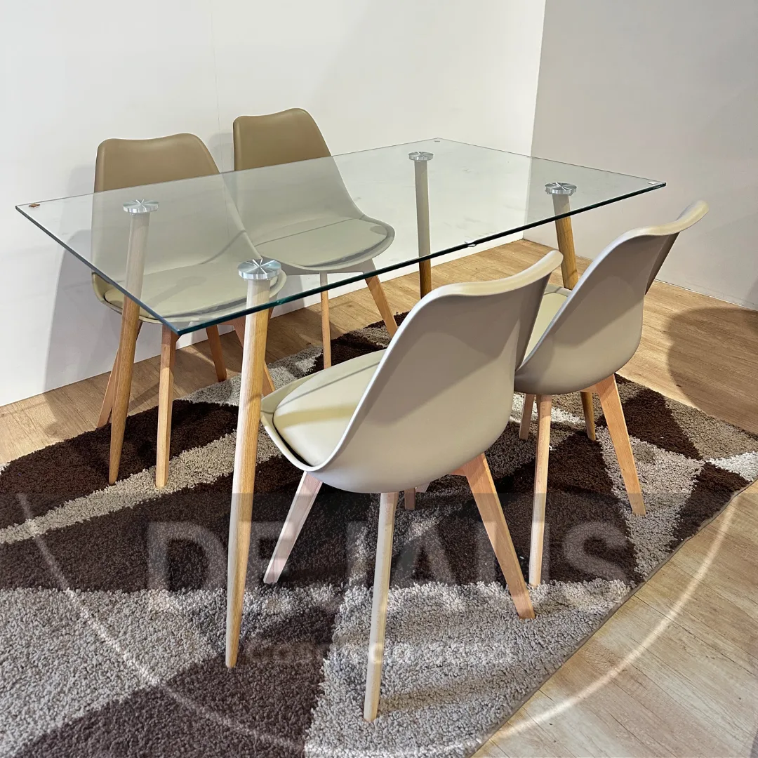 Mesa Nórdica Four 140*90 con 4 Sillas Tulip