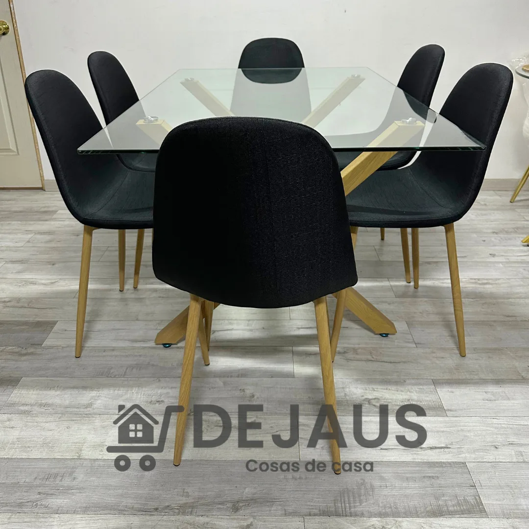 Mesa Rectangular Medlock con 4 Sillas Spoon Lino