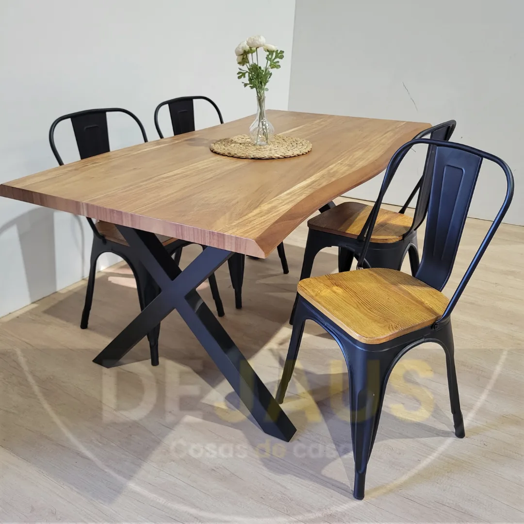 Mesa Rectangular Nordica X con 4 sillas Tolix Madera