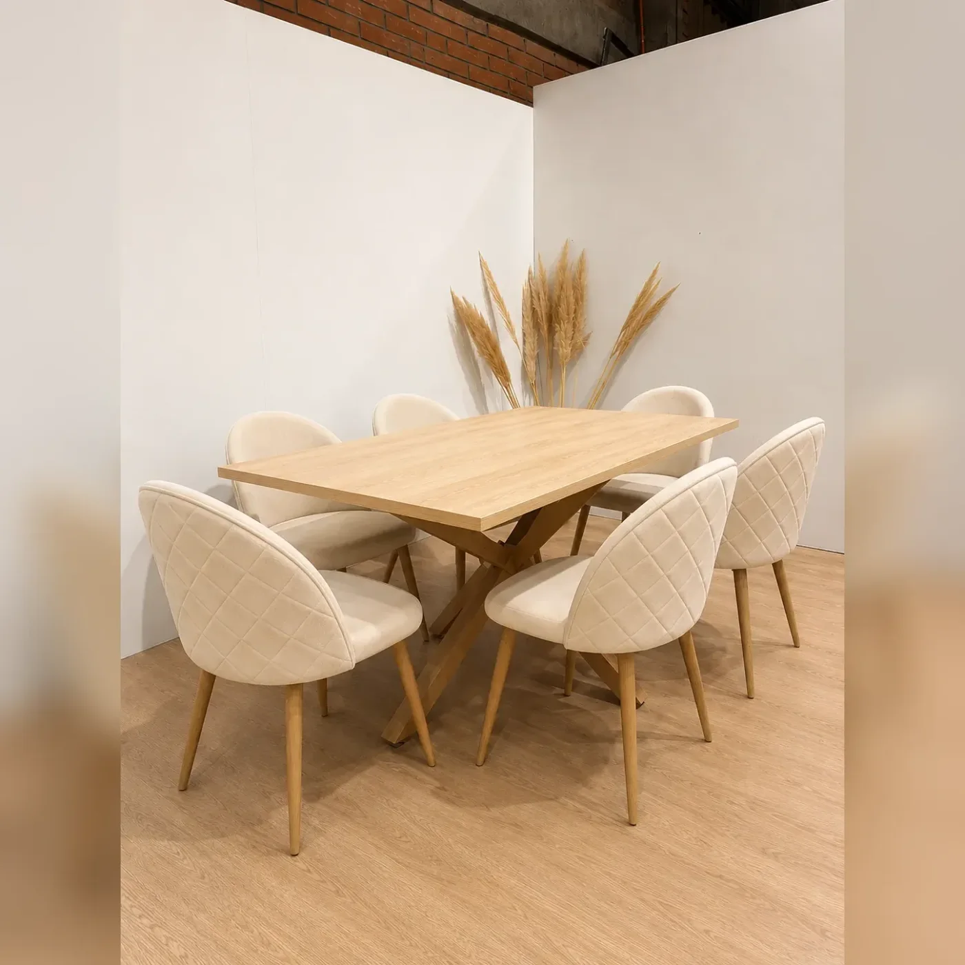 Mesa Rectangular Warwick Wood  con 6 Silla Tokio Felpa Wood