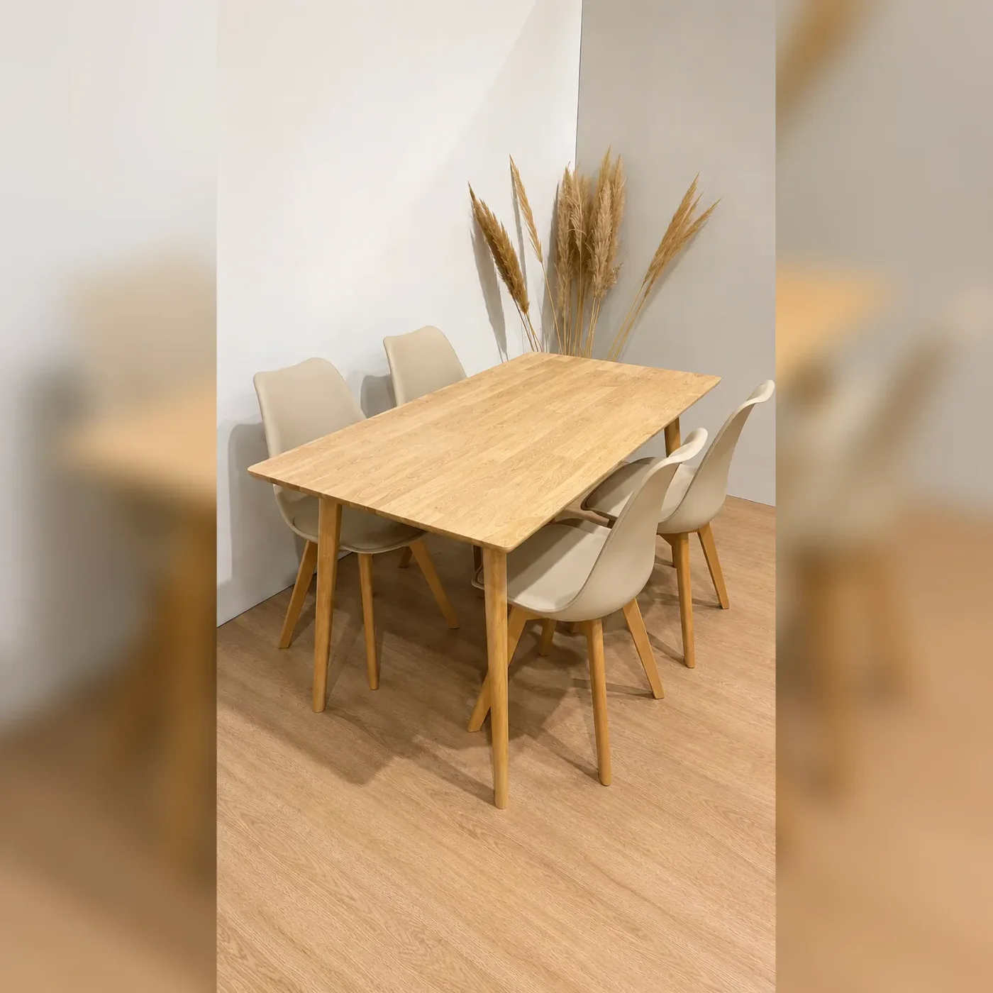 Mesa Vema Rectangular con 4 Silla Tulip